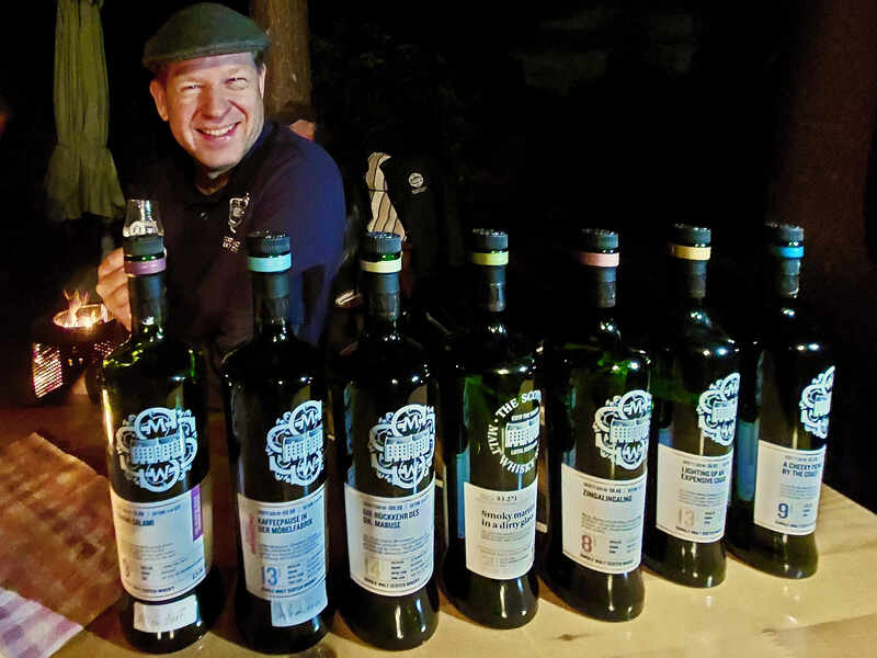 Gregor Haslinger beim SMWS Tasting am Lagerfeuer