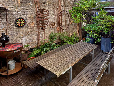 Der Innenhof von Whisky Spirits